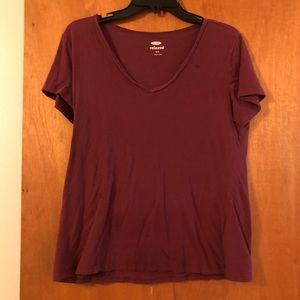 Maroon t shirt